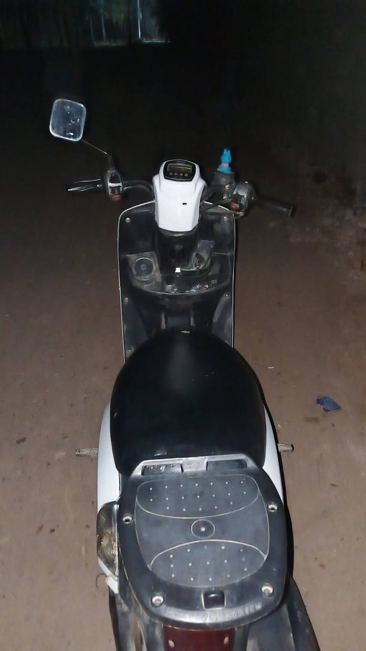 السلام عليكم دراجه للبيع كامله مكمله من كهربائيات من سلف محرك كله مكفول الدراجه نقص برغي ما بيهه نوزل الدراجه شلعه ومعدل  بلادي السعر 725وبي مجال العنوان بغداد المدائن الاستفسار ***********
