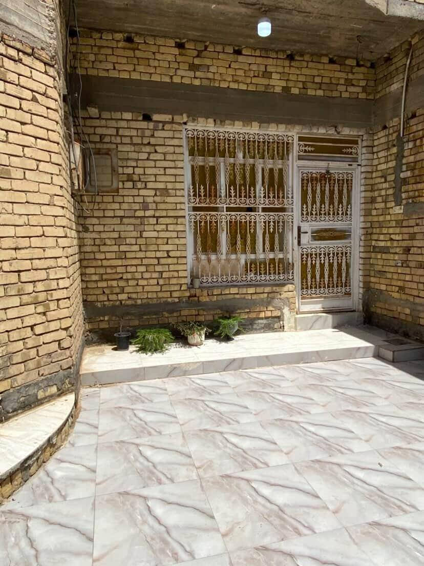 ياالله
سلام عليكم
البيت البيع طابو صرف
مساحه ((200)) متر حي صحفين
مربع ثاني قرب مستشفى تحسس وربو 
يحتوي على
استقبال وصاله
مطبخ وغرفتين نوم
صحيات داخليه وصحيات خارجيه
البيت نظيف كلش 
استفسار اتصل
((***********)) ((***********)) اخوكم أبو عراق.....
