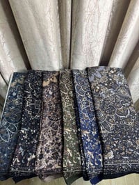 ٣ قطع • ملابس • عرض