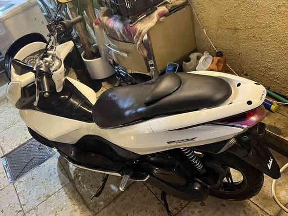 السلام عليكم بي سي اكس PCX لون صدفي مميز بدون صبغ بلاديه دراجه خرسه شلعه معدل 120 تدفئه بل يدات لايت عالي ناصي نشرات جرس اشاير 🔔 
مليون و 200 
***********
مكان بغداد
