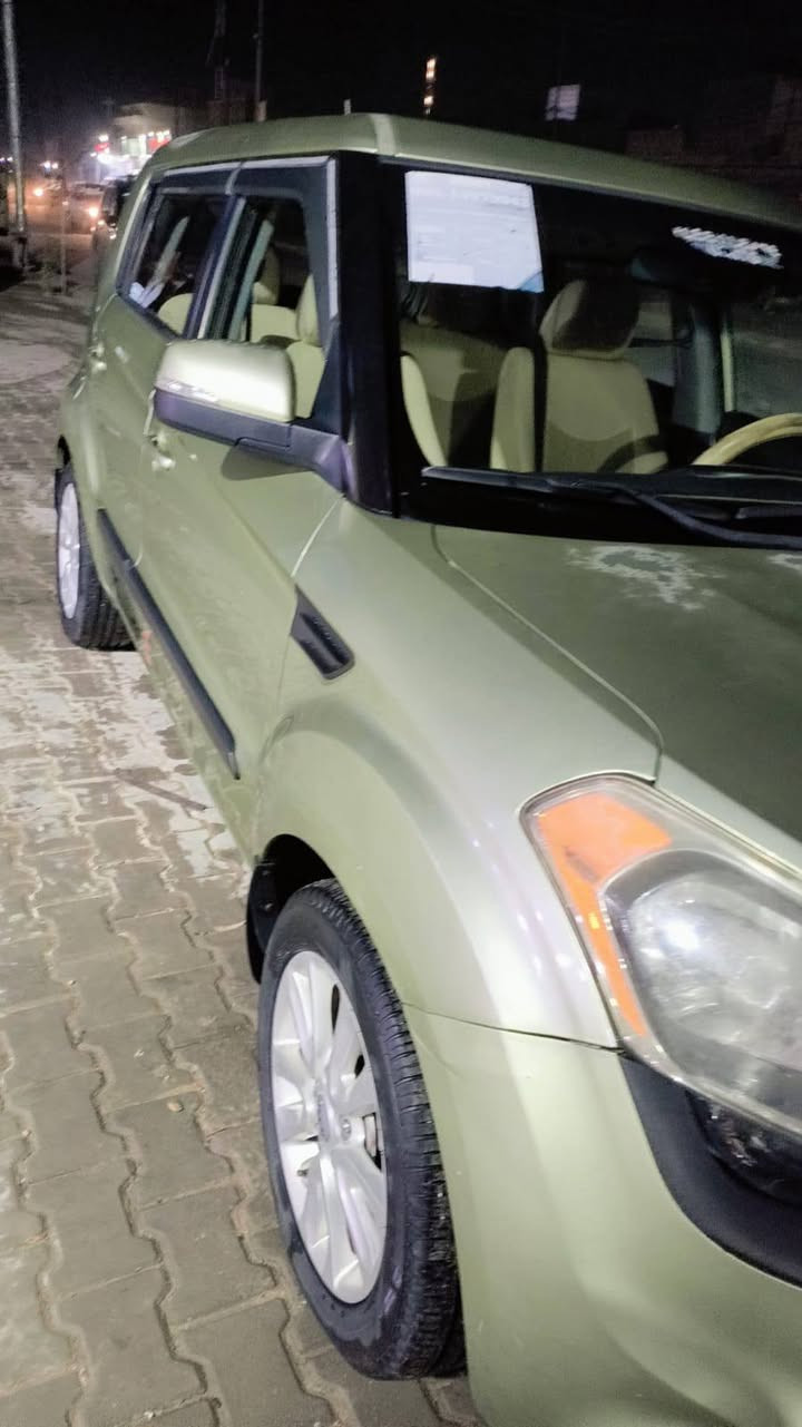 سلام عليكم. 
سياره صول للبيع
موديل 2013 وارد امريكي
مكينه 2000 دوش. 
سياره مكفوله كفاله عامه(كلين تايتل) 
للاستفسار/***********
غير متوفر فيس. ماعاجبك لتكسر بحلال غيرك.!
