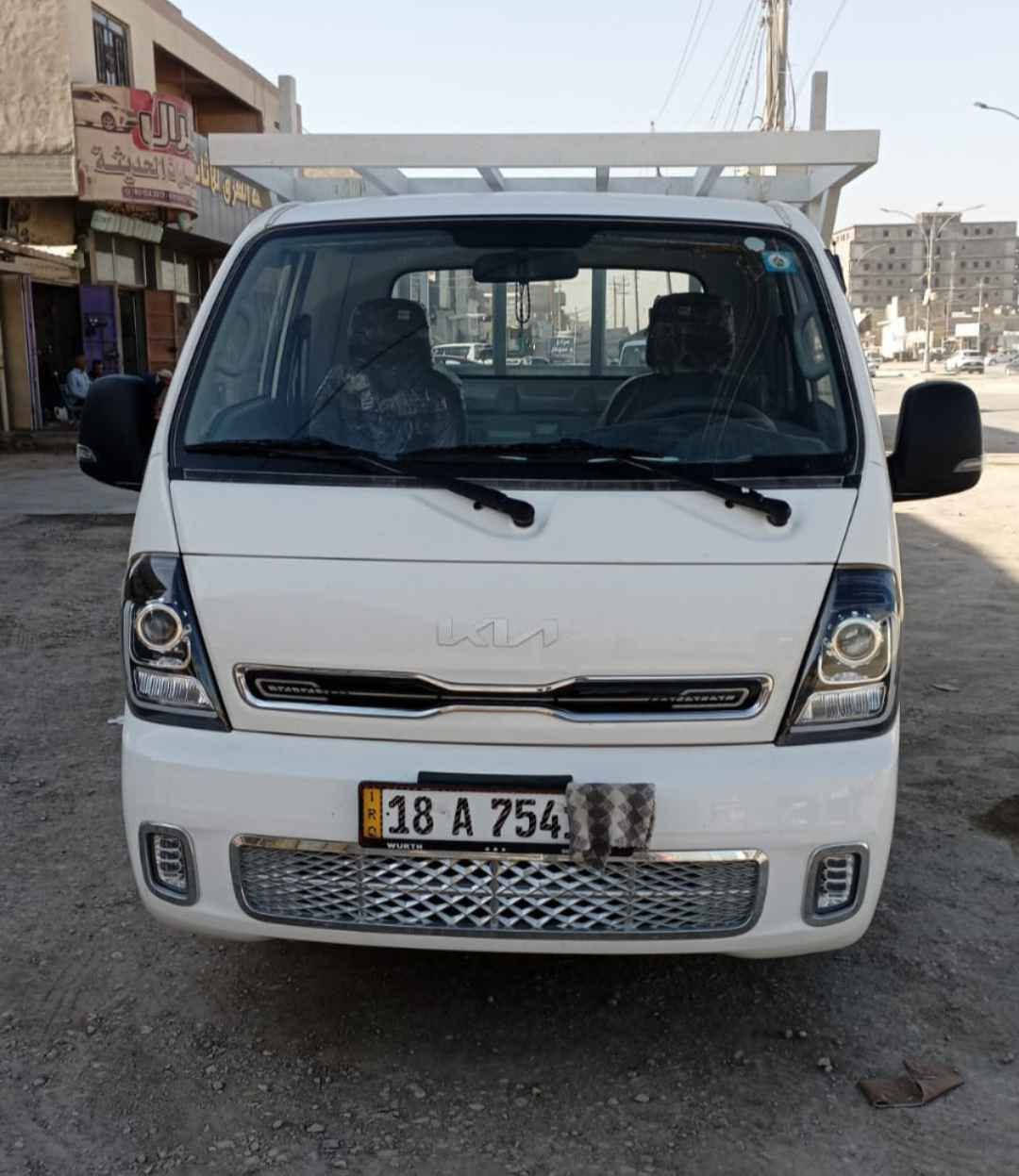 سياره كيا حمل موديل 2026 مكانها بابل ماشيه 8000
السياره زيرو ومكفوله كفاله عامه 
مركز بابل بشارع 80 جهه كربلاء يم مول نون متواجد اتصال على الرقم فقط متواجد على النت
السعر 175 ورقه وبيها مجال
*********** Singapore

