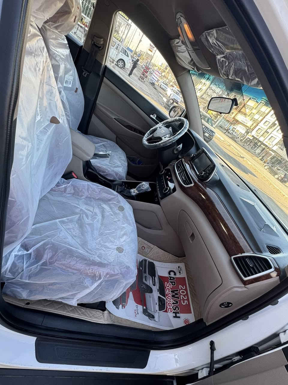 سلام عليكم احبتي
للبيع توسان 2020 خليجيه

ماشيه 98

رقمه واسط مشروع وطني يعني تتحول وين ميعجبك

مبدل بيه جاملغ ايمن وبيه بارد السووونار ب منشور

شاصي ولغد مكفوووول

طاك بيه دبل ايرباك

سياره نضيف وجاهزه 

بالعافيه ع ياخذه

سعره 178 وبيه مجال بصيط

عنواني بغداد بلديات / ***********
