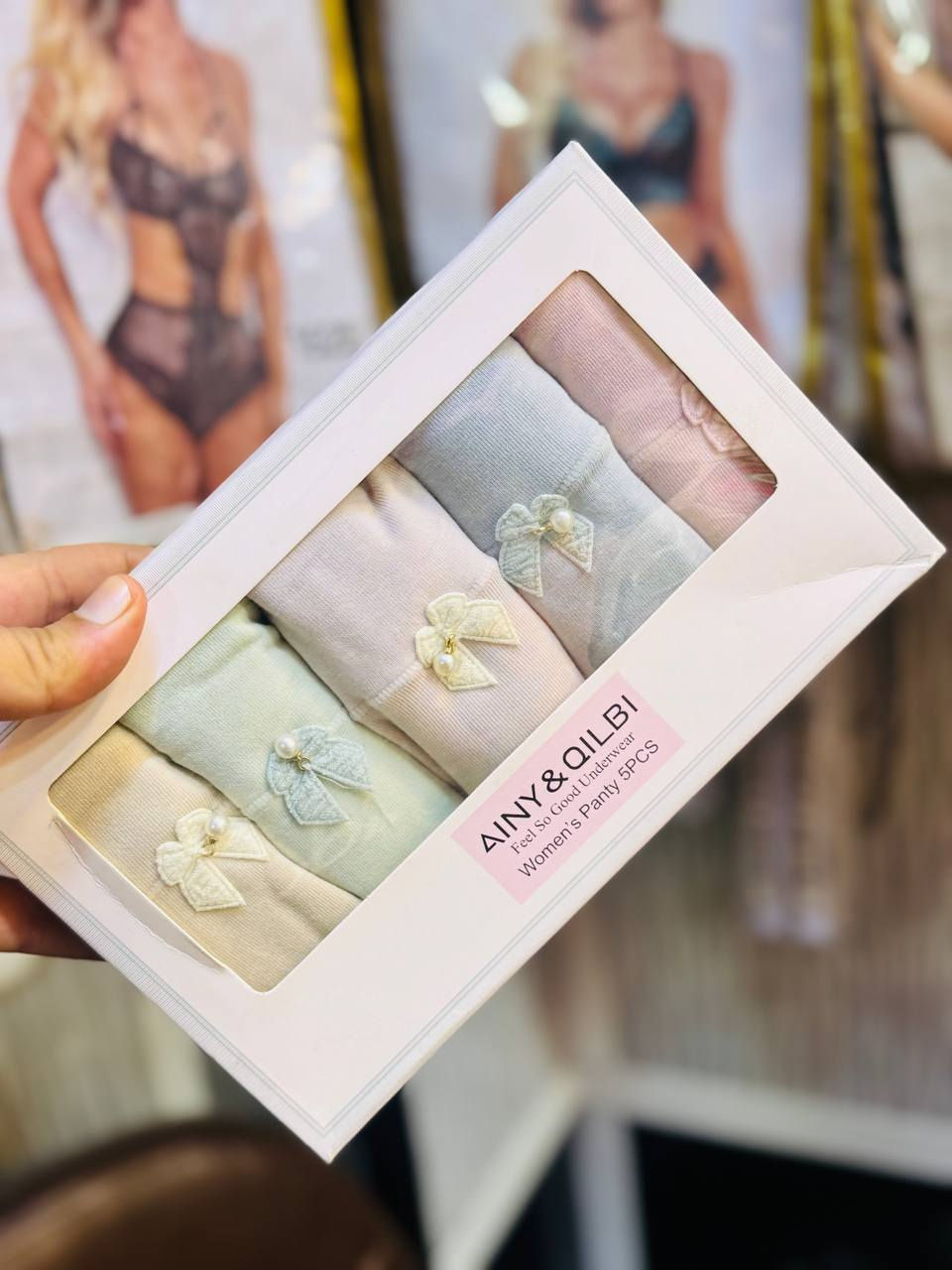 لباس علبه
للتواصل عبر الواتس اب ***********
عنوان المحل شورجه قرب البنك المركزي شارع تحت التكيه عماره النعمان عبدو العسكري *********** 
#الشورجه #للجميع #جمله #بيع #بغداد #بيع
