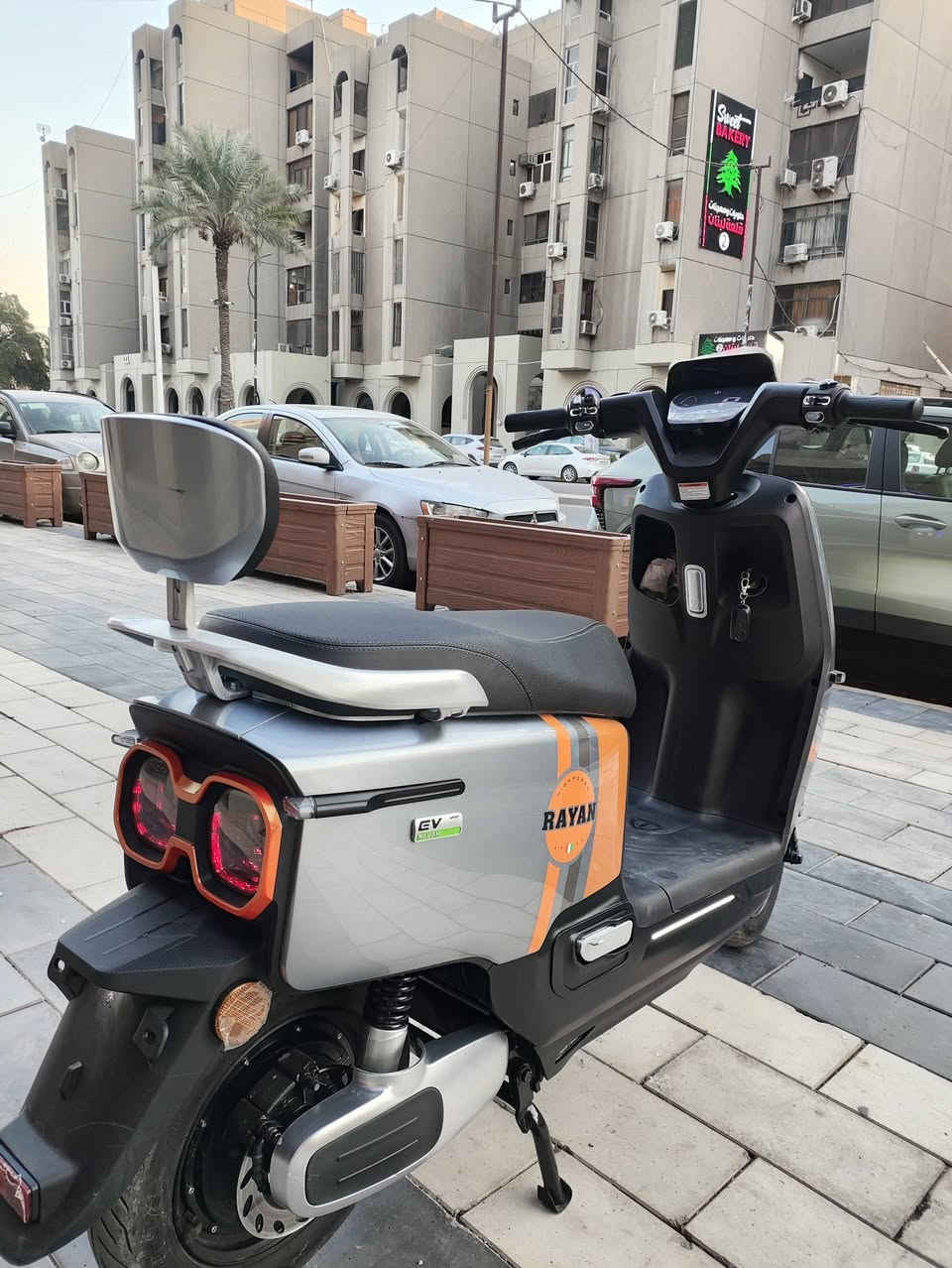 السلام عليكم دراجة شحن الريان جديد زيرو موديل 26اصدار حديثه لون مميزة مستعمله 5ايام 6بطارية كبير دبل *********** سعر 750 قفل عنوان بغداد ساحه الوثبه ملف بقدرة 1500 واط سرعه
