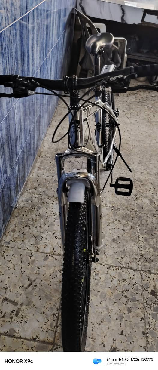 السلام عليكم بيسكل للبيع السعر 80 قفل العنوان بغداد الشعلة الحجم 26


**إذا كنت صاحب هذا الإعلان وتريد حذفه لأي سبب، رجاءا أرسل رسالة إلى الدعم الفني**