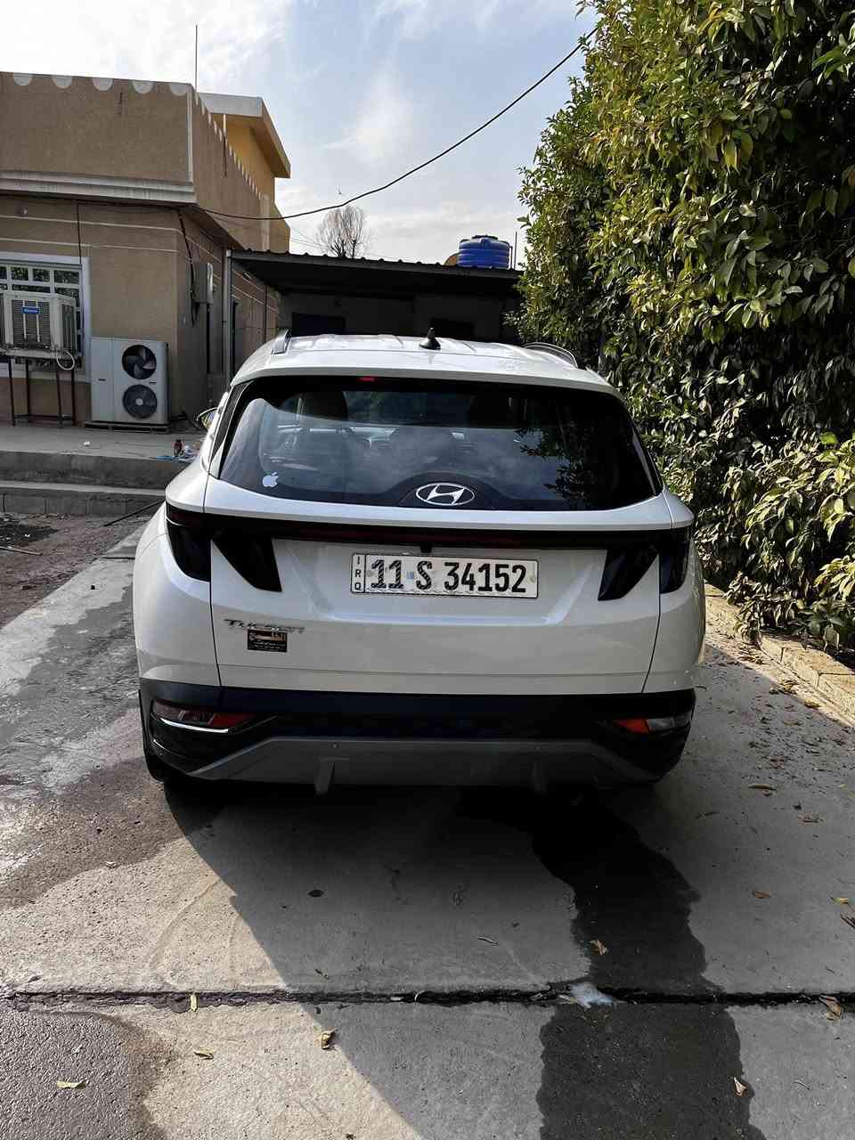 السلام عليكم

توسان 2023 ( خـليـجـي )

ماشية53 الف 

فول مواصفات قمارة حديد 

•المحرك :  دوش 2000

•دخول ذكي

•تشغيل عن بعد 

•تشغيل بصمة

•لايت دوار معه الاستداره 

•مري شفط 

•كشافات 

•شاشة كبيرة 

•حساسات امامية خلفية

داخل مخمل

•تتسع المقصورة ل 5 ركاب 

•مقاعد امامية كهرباء عدد2

•مثبت سرعة  control Cruise 

•أوضاع القيادة Drive Mode ايكو_سبورت_نورمال 

•فول تحكم ستيرن

•هاند بريك بصمة

•نظام مانع الانزلاق 

•أشاير بالمري 

•اوتو هولد

•شحن وايرليس

. مدخلين  USB 

•ستائر ابواب خلفية

•مري كهرباء

•مود درايف

•تبريد امامي خلفي قطعتين

باقي المواصفات المعروفه 

تحويل ثاني يوم
السيارة بيها رصعه خفيفه بالبنيد و الجاماغ الايسر
السعر ٢١٠ وبيها مجال للشراي  
مكان بغداد اليوسفية 

***********
