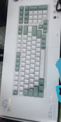 إلكترونيات • اكسسوارات