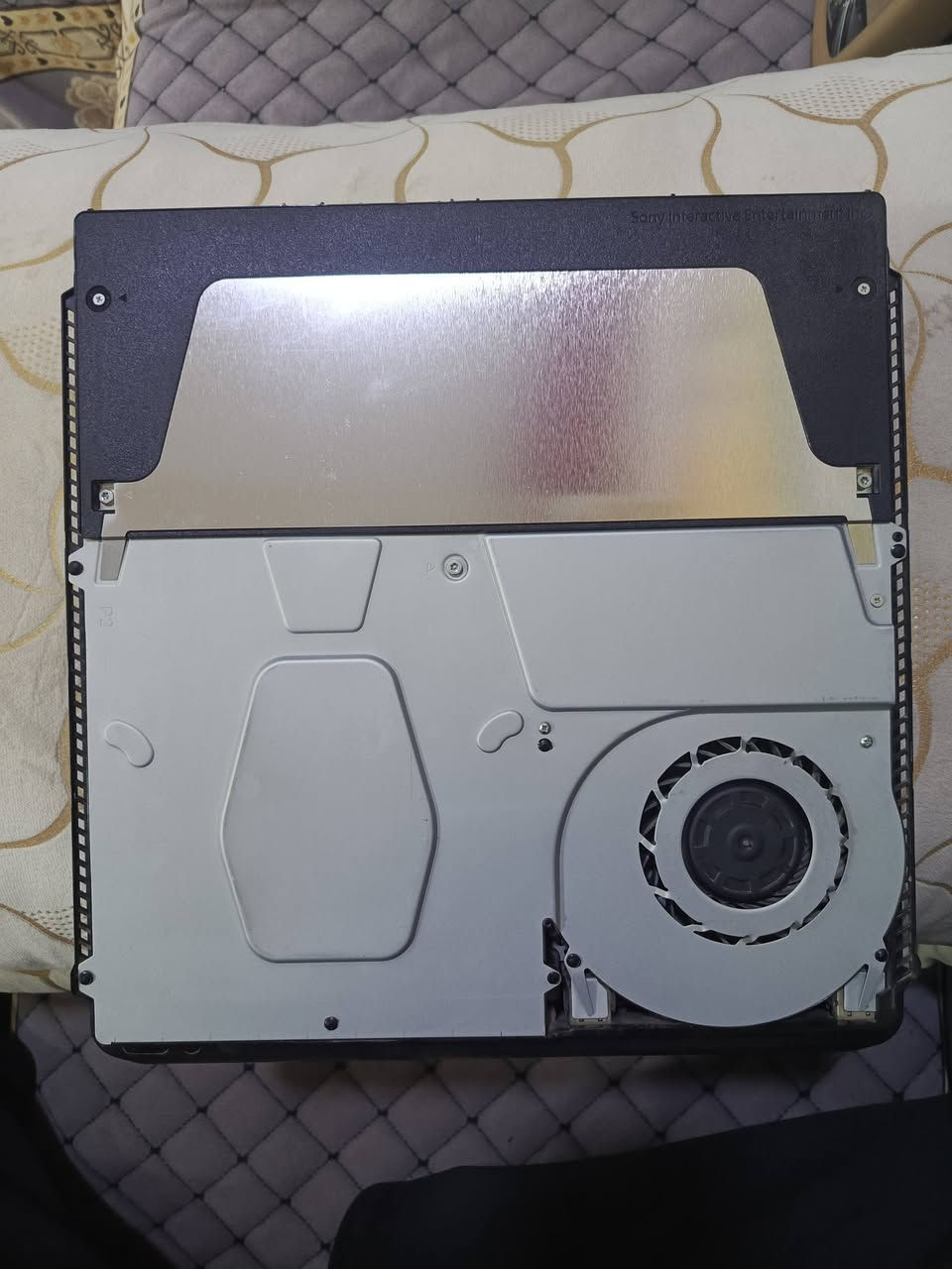 للبيع بلايستيشن فور ps4 (سلم) 
Online

Memory : 500

غير مفتوح استخدام قليل

ملحقاته :

جويستك اصليه

بدون اقراص

 HDMI تحويلة اصليه

متواجد بالبصرة

300  : سعره

*********** للتواصل
