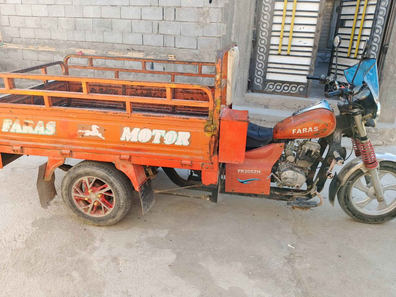 السلام عليكم ستوته للبيع. فرس موديل 16 المكان القرنه. المحرك 200 الستوته وراق رقم الهاتف ***********هاذ رقم راعيه انه مكلف بل نشر
