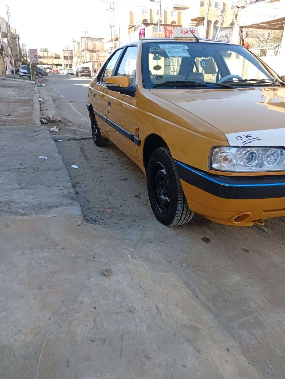 من رخصت الادمن اخواني لميس موديل 15 كفاله السياره بيهه فقط جاملغ امامي صبغ رقم بغداد تحويل مباشر مصفره هيه وغرامات مكينه وكير فرنسي قبل 25يوم شاديهن كلج جديد مشط وصدر كارتون سياره خير من الله كهربائيات كلهه شغاله 
للبيع وسعره 42وبيهه مجال حك الجيه بس 
ومكانه بغداد حي المواصلات واي استفسار على رقمي *********** ابوزينب
