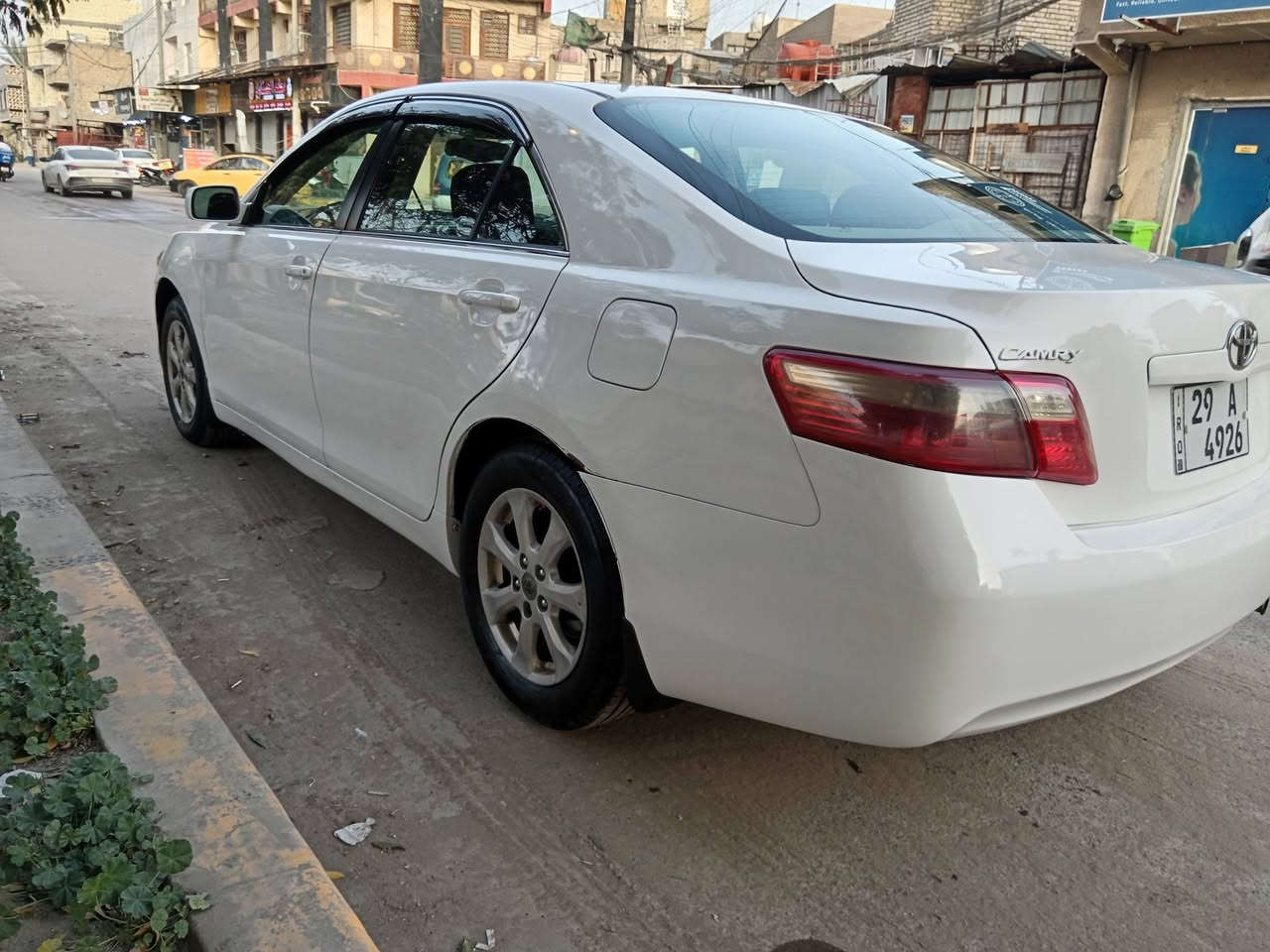 السلام عليكم كامري ٢٠٠٧ جاهزه مكينه وكير خير من الله كهربئيات شغاله تخم تاير صدر جديد غرفه حلوه مشروع وطني تبريد ثلج مواصفات حلوه سنتر لك بدون ضربه فقط صبغ حزام جماليه سياره جاهزه رقم دولي هزه رقم واسط السياره حلوه مكينه ٤سلندر السعر ٨٣مكان السياره بغداد الحريه الاتصال ***********
