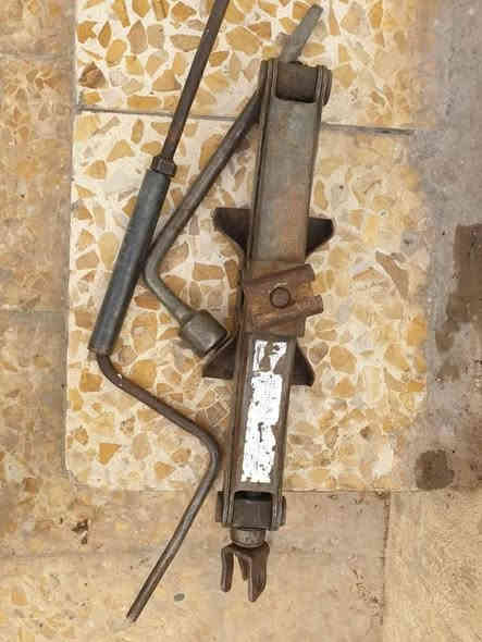 غراض ملكة للبيع كلمن وسعره غراض اصلية ونظافتها 100% 
1-عداد سرعة
2-جك 
3- راديتر تدفئة
4- راديتر تبريد
مكاني نجف ***********
