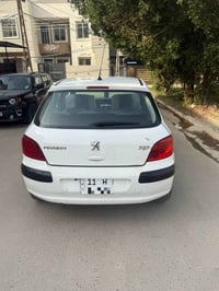 للبيع بيجو فرنسي ٣٠٧ موديل ٢٠٠٦ ماشيه ٢٠٠ الف حقيقي  ولا كلوب مشتغل بي...