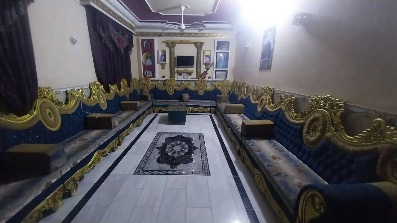 السلام عليكم  قنفات استقبال البيع الطول ٧ والعرض ٥
الاستفسار اكثر 
***********
