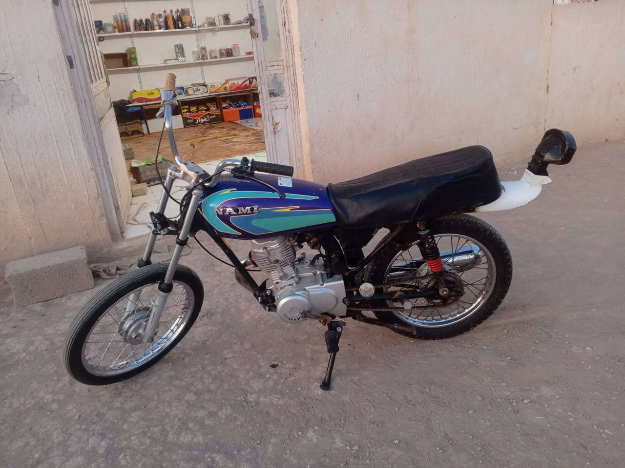 سلام عليكم دراجة 🚲 تعمير 24كلك للبيع محرك رابيدو مفتوح كاور مكينة ناعمة كلش السعر 450 بية مجال  مكاني قضاء النصر رقم 📱 ***********
