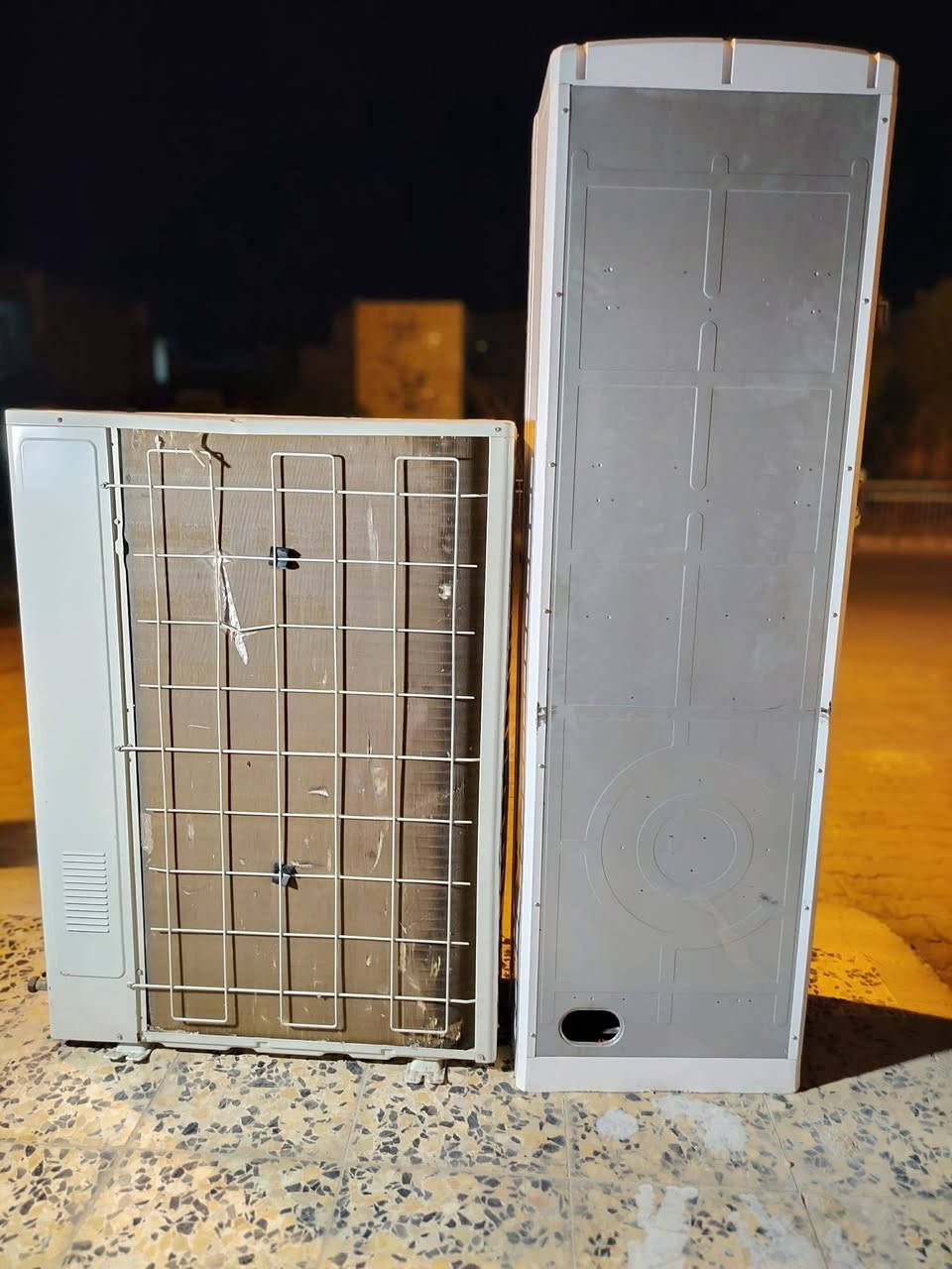 سبالت عموديه 4 طن تريفيز غاز 410R بلاد على وضعيه الشركه رقم الهاتف ***********
