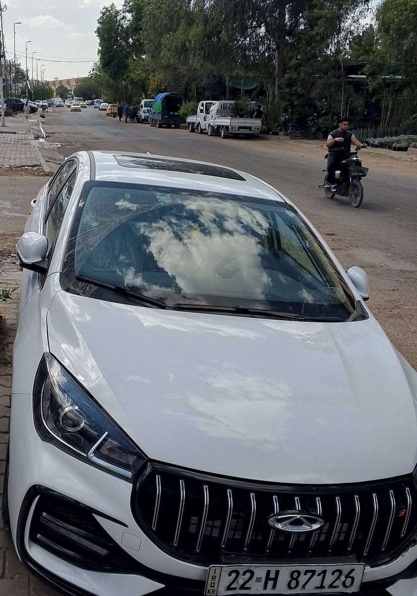 🚘 شيري أريزو 5 لاكجري 2024 للبيع
✨ فئة لاكجري — استعمال نظيف
▪️ موديل: 2024
▪️ المحرك: 1.5 بنزين اقتصادي
▪️ القير: أوتوماتيك CVT
▪️ شاشة + بلوتوث + تحكم مقود
▪️ كاميرا خلفية + حساسات
▪️ فتحة سقف 
▪️ مكيف ممتاز
▪️ جنوط + مظهر رياضي
▪️ سيارة ضرر بنيد مصلح + دعاميه 
📍 الموقع: (بغداد الكريعات)
💰 السعر: (15.500.000) قابل للتفاوض للجادين
📞 للاستفسار مراسلة أو اتصال.
***********
