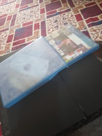 بلي 4 بدون يدات ويا قرصين السعر 250  للأستفسار 07710568804