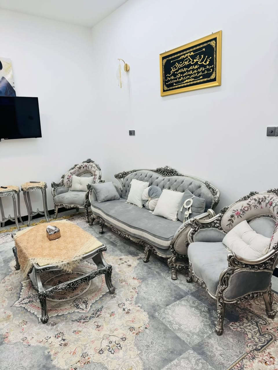 بيت للبيع حجي عبد الثانيه 100 متر ركن وجه 10 والنزال 10 طابقين كامل بناء حديث درجه اولى الاستفسار الاتصال على الرقم ***********
