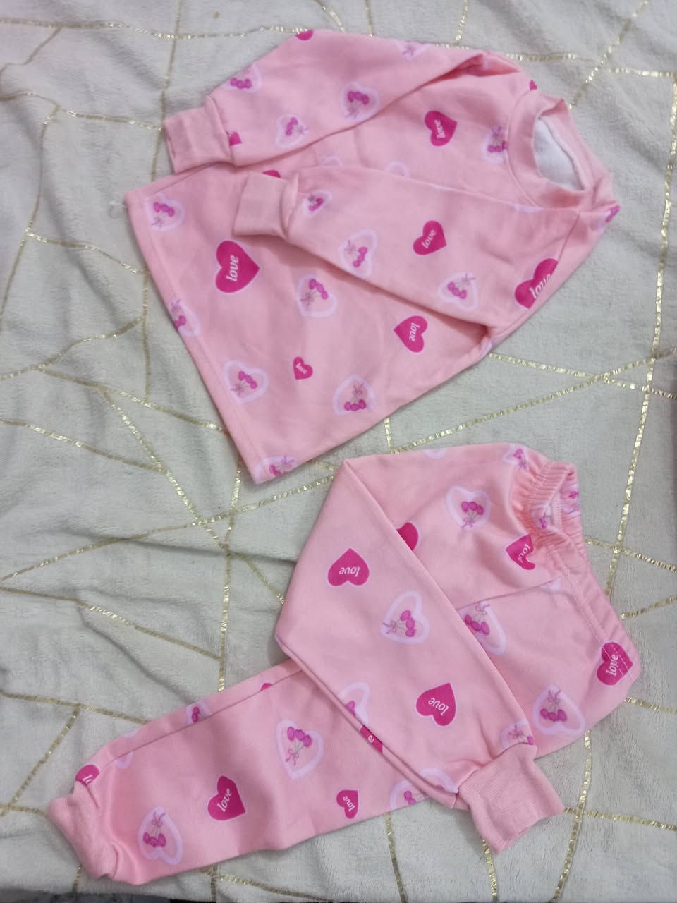 ملابس بناتي جديد   كلمن وسعرهه من شهر الحد سنه


**إذا كنت صاحب هذا الإعلان وتريد حذفه لأي سبب، رجاءا أرسل رسالة إلى الدعم الفني**