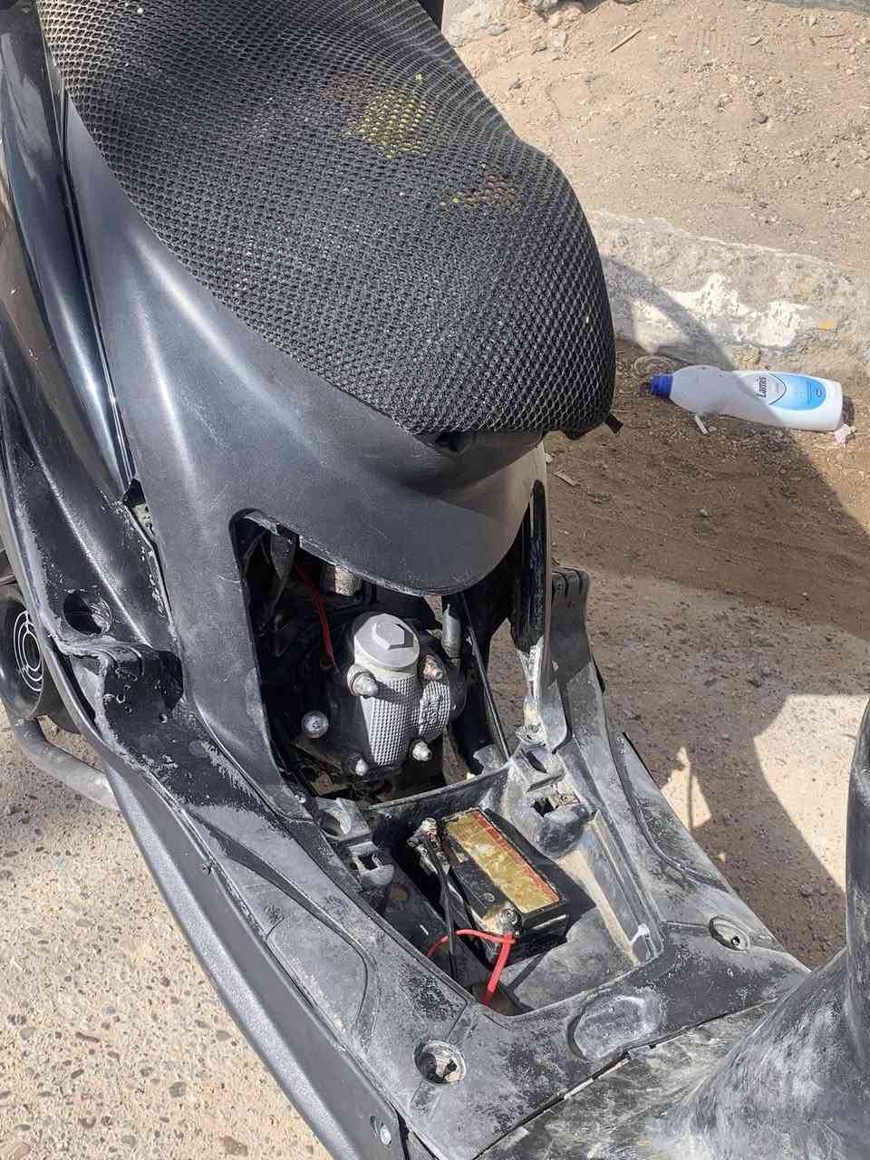 يدات رياضي
دبلات فول بلاديه 

بريك بل مكان 

سبايدر كاربون

كلها سوده الدراجه 

مكينه ناعمه فول 

صالنصه بلاديه كاتم

الكلج الأمامي خرز تعبانه فقط أو تريد تبدل كلج 

لن شلعه تعبانه فقط معدل

تاير خلفي جديد 

ضفيره جديده

كابريتر جديده 

دراجه نضيفه و معمره 

شوته جديده 

فلتر شوته جديد

صوندات جديده 

فاكيوم جديد 

دراجه كلش مرتبه 

كفر امامي شويه تعبان 

الخلفيات جدد سوادات مجولحات 

مكاني فلوجه سعرها ٢٢٥ قفل قفل قفل ***********
