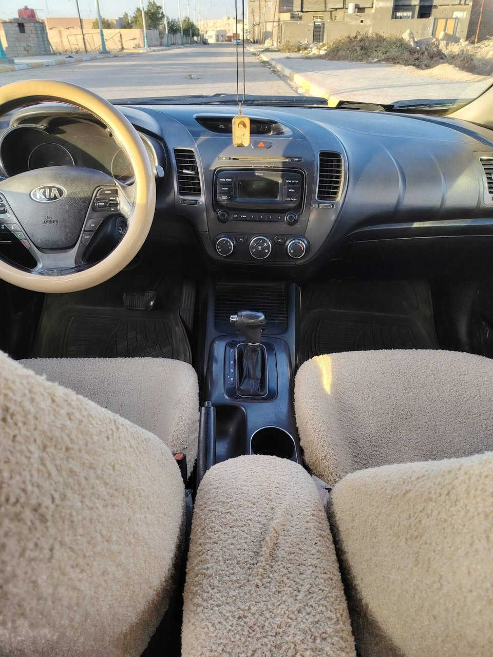 سلام عليكم
كيا فورتي أمريكي 2014 تبديل جاملع امامي وبنيد بدون ضرر عابر والباقي مكفول يبل واحد مكينة 2000 دوش كير وحداديه وتبريد شرط رقم بغداد انكليزي بسمي سنويه 27 مصفره هيئة وغرامات مداور ثاني يوم السعر 103وبيه مجال بصيط مكان السماوه المركز المدينه استفسار أكثر ***********
