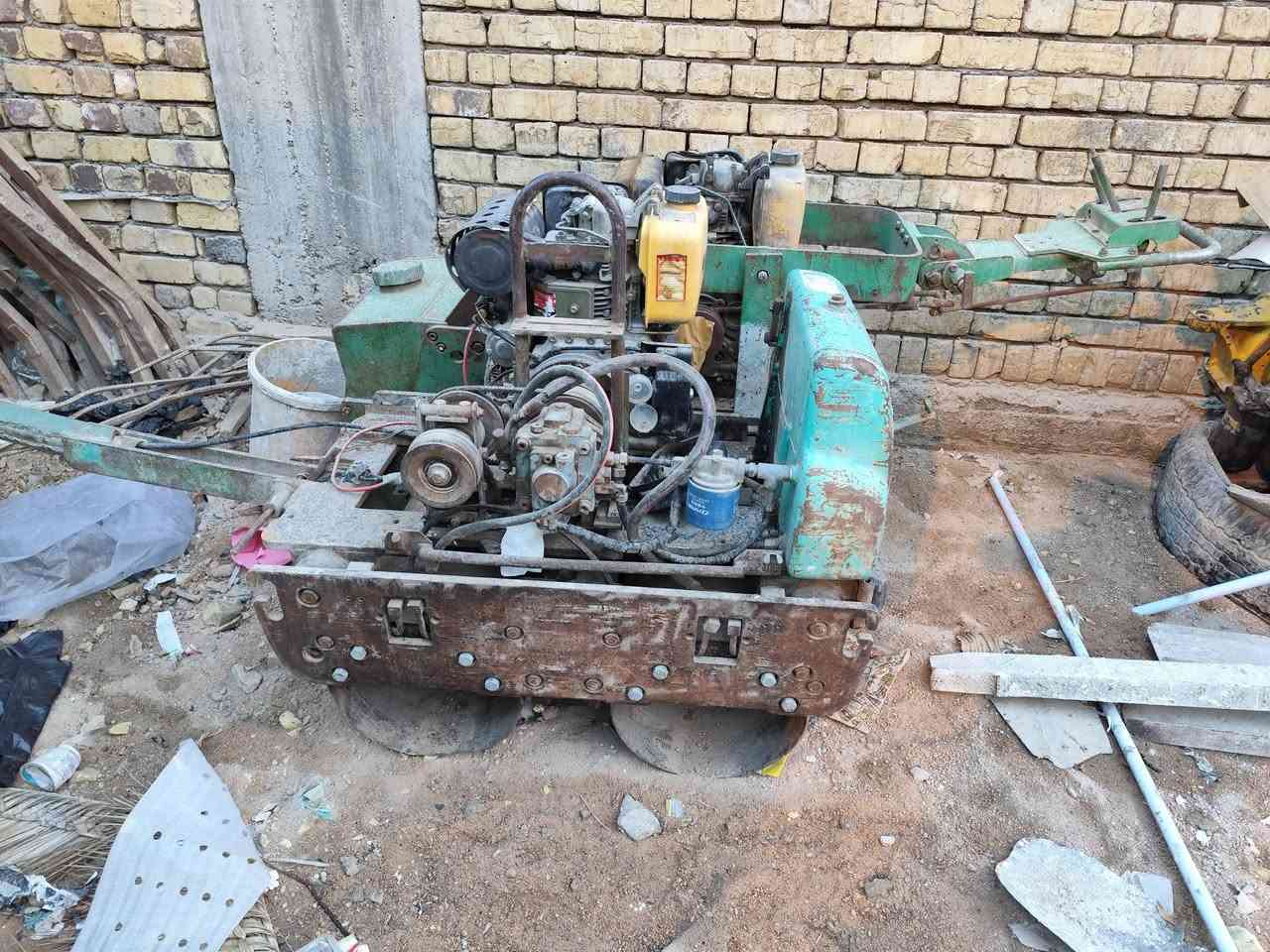 حادلات 2 للبيع شغالات
محركاتهن جدد وحده زنجيل واحده مضخات 

اسعارهم وحده 10 وراق وحده 12 ورقة العنوان المثنى مدينة الرميثة 

***********

رحمة الموتاطم الموشراي لايخابر
