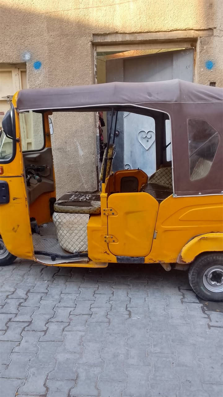 للبيع صفحة2 مصبوغه موديل 21شهر8مكاني مدينه صدر السعر 6ونص بيها مجال قليل +964 777 489 3351
