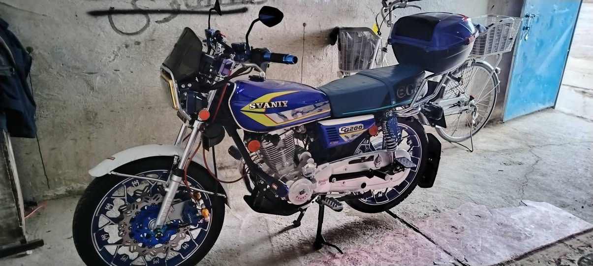 السلام عليكم دراجه سيفان. 2025 محرك 200 دبل دسك مكفوله دراجه بلحقيقه احلئ من تصوير 875 وبيها مجال قليل اي استفسار اتصال عل رقم ***********
