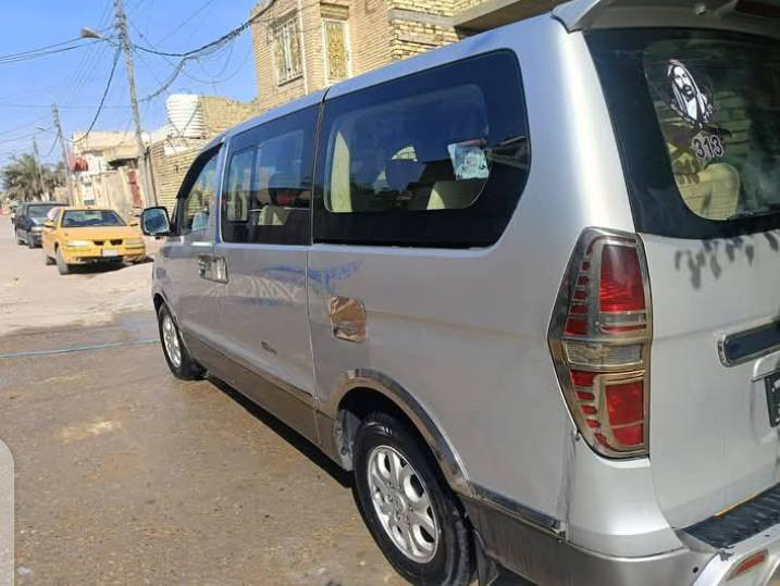 السلام عليكم ستاركس موديل ٢٠٠٩ مفتوح سيارة جاهزة حداديه تبريد ويه سويج كير اكسن جدد دوشمه وتنته جديده السعر 125 وبيهة مجال للإستفسار لاتصال على رقم ***********/////***********
