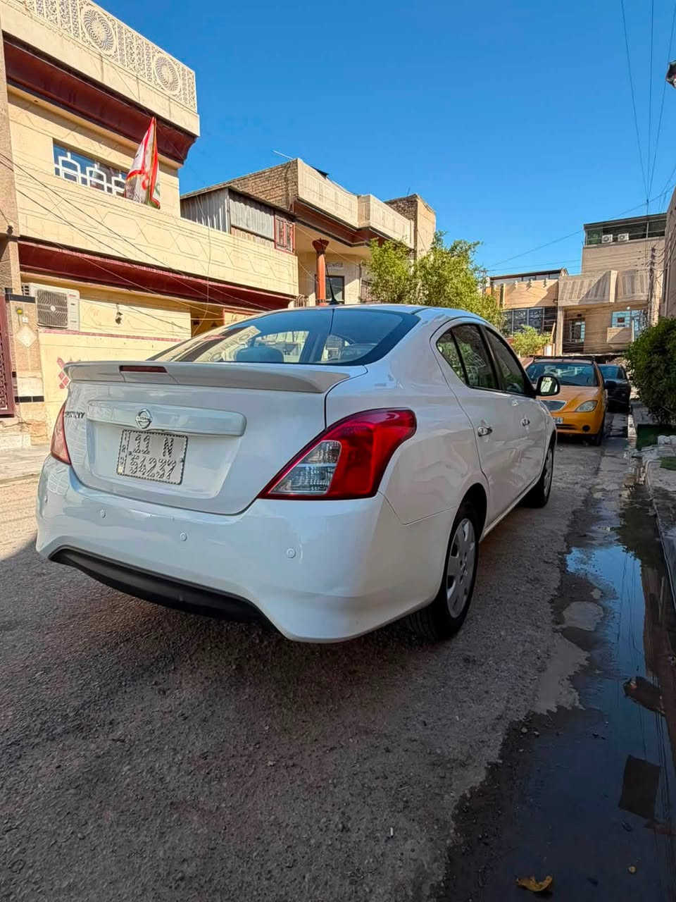 السلام عليكم نيسان سني 2021 هندي سياره كفاله عامه لا ضربه ولا صبغ ولا بارد عله وضع الشركه ماشيه 34 رقم بغداد بسمي مكانها بغداد الكرخ ***********
