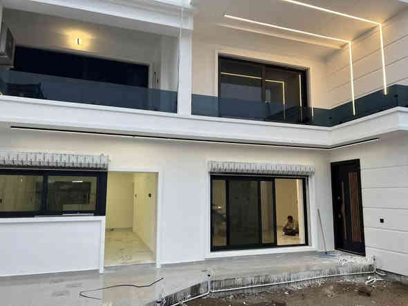 اللهم صلي على محمد وال محمد 
⭕  علي جامجي 
شد و تركيب جام ١٠ ملم واجهات المحلات ✅
شد و تركيب  جام ١٠ ملم واجهات للمطاعم ✅
شد و تركيب جام ١٠ ملم للمكاتب ✅
شد و تركيب جام ١٠ ملم للقاعات (رياضية_أعراس ..)
شد وتركيب مرايا بانواعها
شد وتركيب جام محجرات درج 
شد وتركيب جام للبيوت و مدارس 
شد وتركيب دبل جام كاتم الصوت 

الحل يمنة 💪
خدمة عمل زجاج ✅
(واجهات زجاجية_أبواب هايدروليكية_أبواب سلايت_شاورات_أبواب كهربائية
و بأسعار منافسة✅
تواصل ويانة📞*********** 🟧واتساب
