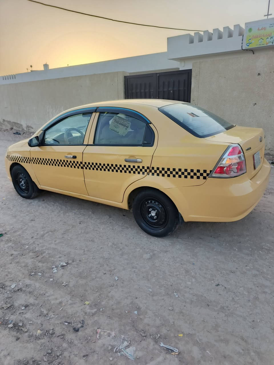 السلام عليكم افيو للبيع ٢٠١٠خليجي كير عادي رقم نجف مصفره هيه السياره علا  وضع الشركه جاهزه كير ومحرك وحداديه شرط كهربايات كله شغاله تخم تاير توني شاده السعر٤٨المكان الدوانيه غماس للستفسار اكثر اتصال عل رقم***********واتساب
