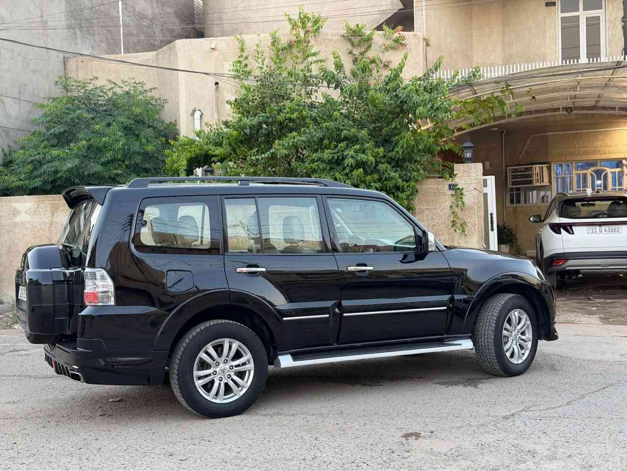 باجيرو حبتور بلاس علامات ذهبية راس الارنب كفاله مكينة 3800

خليجي لون اسود ماشية 88 

مكفولة كفاله عامة صبغ بارد

فتحة سقف

كشنات جلد وكهرباء

داير ايرباك 

فوريل ودبل دفلوك

طخم تاير برجستون 

داخل كلة صاج 

تحكم ستيرن 3 جهات 

شاشة كبيرة وكامرة

دمام بالصندوك

تبريد منفصل 3 قطع ثلج

عزل كامل لطسة

مكينه 6 سلندر 3800 بشرط برغي ممفتوح بيه

ثلاجة 

رقم اربيل بسمي هزة وسنوية جديد

مكاني بغداد 

اعتذر عن المراوس 

بيع فقط 

*********** بغداد, العراق
