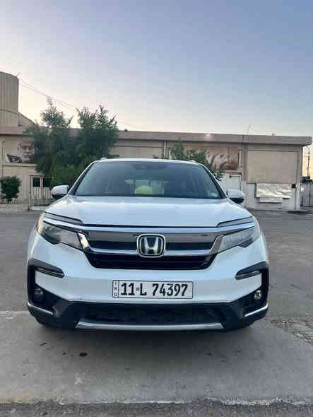 السلام عليكم 
هوندا بايلوت ياباني ٢٠٢٢  ٧راكب 
تورنك  أعلى المواصفات   

المواصفات:
١-رادار امامي جانبي(نقطة عمياء) وخلفي 
٢-ترحيب ودخول ذكي 
٣-سويج بصمة وتشغيل عن بعد 
٤-لايت زينون ذكي وبلاجكتورات ضباب 
٥-محرك ٣ونص ٦ سلندر المرغوب 
٦-اشاير بالمري 
٧-كشنات جلد وكهرب ٨حركات وتخرين ٣اوضاع ميموري وتدفئة كشنات 
٨-٣اوضاع قيادة ايكو وسبورت وثلجي
٩-تحديد مسار ذكي وياخطوط الشارع 
١٠-نقاط عمياء وكامرة ذكية ٣ وضعيات دوارة 
١١-مثبت سرعة كروز عادي وذكي 
١٢-شاشة جبيرة ١٠انج وتدعم ايفون واندرويد 
١٣-منافذ usb و typec امامي ومقاعد الخلف والمقاعد الاخيرة 
١٤-تبريد ثلج بيانو ٣ قطع امامي ومقاعد الخلفية ومقاعد ال٧ راكب 
وشاشة تحكم خلفي 
١٥-صندوق ذكي شفط 
١٦-كير دكم المرغوب 
١٧-مراية ذكية تعيتم ذاتي 
١٨-ستيرن فول تحكمات وشفتات سرعة ٩نمر 
١٩-مساند جانبية شركة جلد 
٢٠-بردات بلادي جوم الخلف شركة هوندا سلايد داخل البوب
٠
٢١-داخل جلد بيجي ودشبول جلد اصلي شركة 
٢٢-سيارة عزلها عالمي١٠٠% وحيف ماكو 
٢٣-سبير وعدة كامل
حادث بسيط جدا ايرباك دركه فقط
بغداد بأسمي
ماشيه 51 الف كيلو متر

مكان السيارة بغداد
السعر٢٥٦$ 
التواصل  
***********
