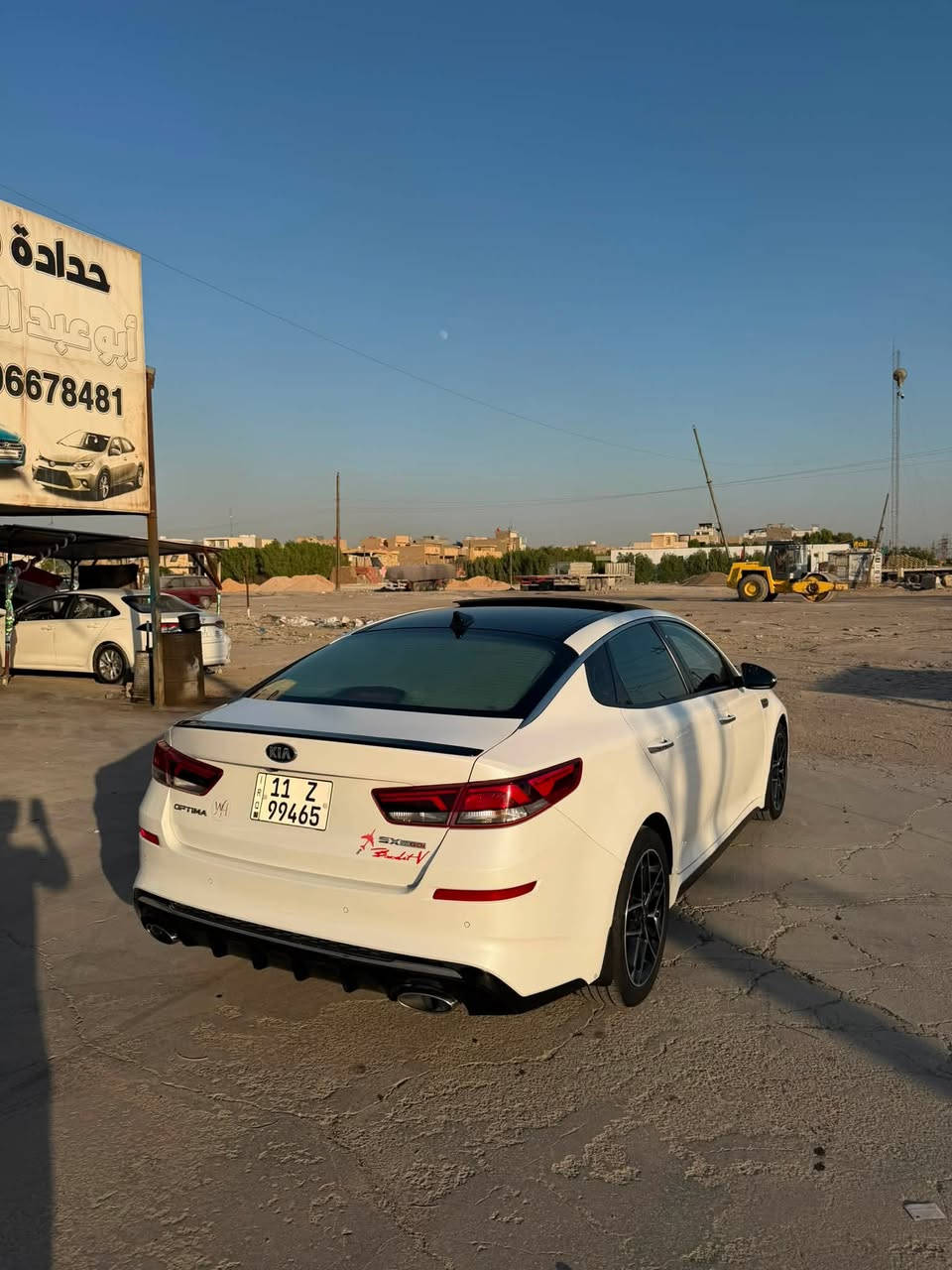 السلام عليكم
اوبتما 2020 
فول 1/1 اعلى فئه بالاوبتما
سياره جديده جدا داخل وخارج
ومحافظ عليها كلش ومغلف الجام عازل حراري وكاعيه جلد وكلش هواي صارف عليها
صارلها عدي 4 سنوات ماحط غير بس بانزين 
رقم بغداد باسمي 
كير مكينه كله مكفول حتى الكشر خارجي مكفول من كلشي 
بيها دعاميه اماميه مصبوغه وربع بنيد شرط بدون فتح
ولا ايرباك ولا شواصي ولا لغود تجي تشوف سياره اذا غير كلامي اني ادفع السونار 
مكاني حي الخضراء 
السعر ١٦٠ وبيها مجال
رقمي ***********
