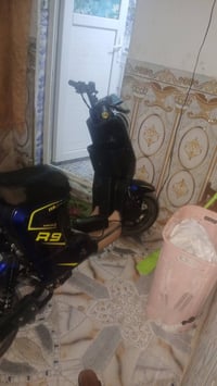 دراجه للبيع حلوه ونضيفه كلش وبسعر مناسب رقم 07712108452