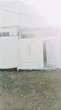 بيت ٥٠متر بناء جديد المكان حي الزهراء الاستفسار 07813916924عله هاذ رقم...