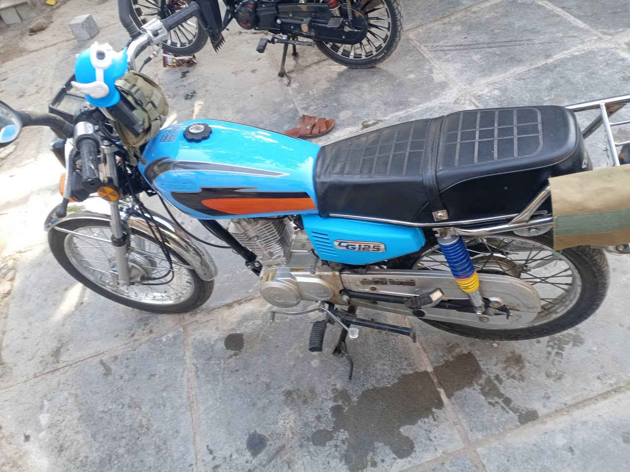 السلام عليكم عندي هاي الدراجه موديل ٢٥ أوراق بيه شكد تسوه اريد ابيعه


**إذا كنت صاحب هذا الإعلان وتريد حذفه لأي سبب، رجاءا أرسل رسالة إلى الدعم الفني**