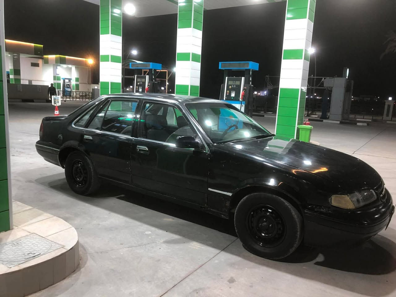 السلام عليكم دايو للبيع محرك تعبان كير نص عمر صاحبه الشرعي موجود رقمه فحص السعر 18 وبيه مجال مكان السياره صلاح الدين تكريت للاستفسار الاتصال على الرقم ***********
