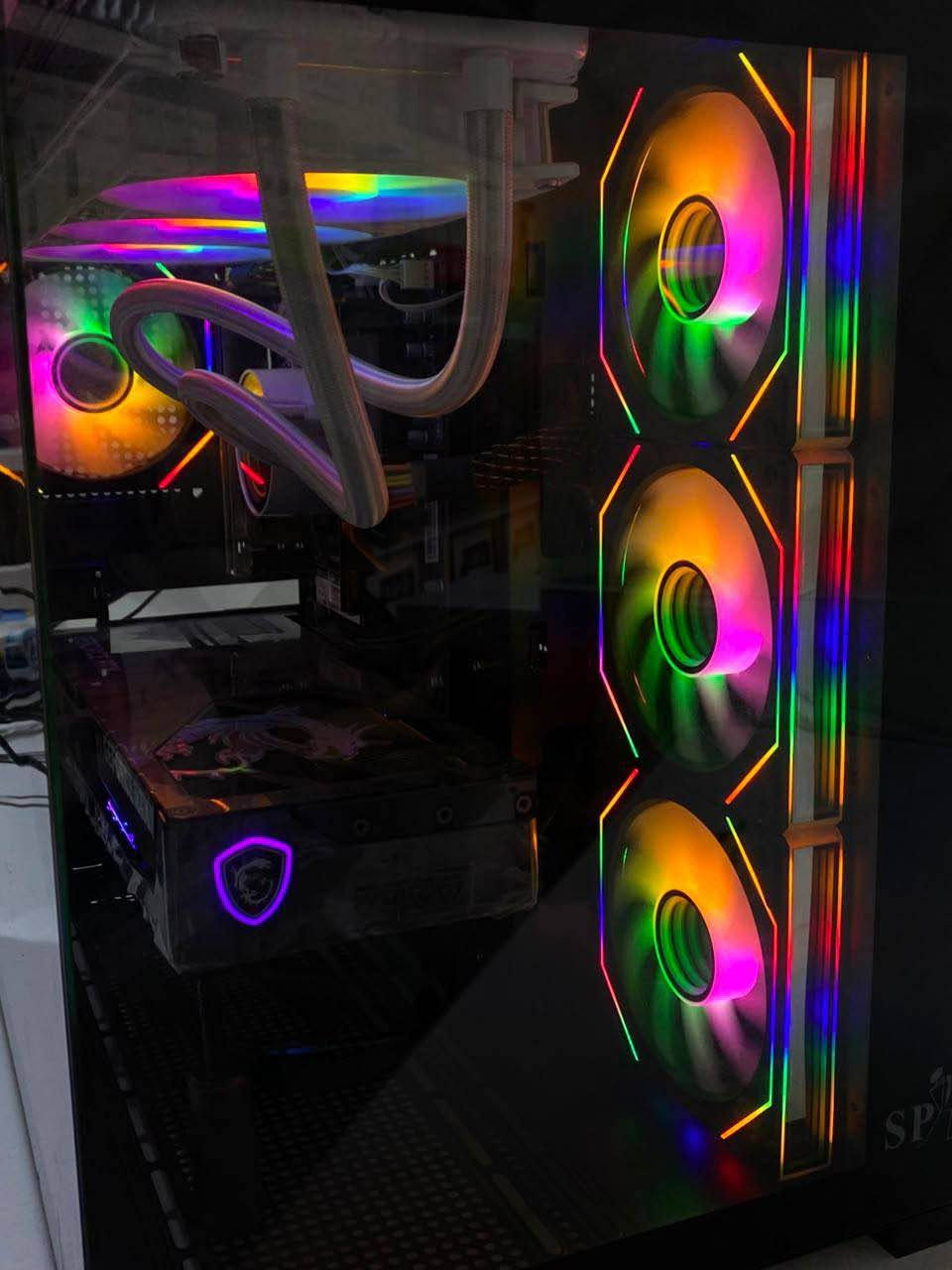 1390$

CPU : Rayzen 5 9600X 
GPU : RTX 5070 MSI 3FAN 🦹🏾‍♂️
MOTHERBOARD : MSI PRO B650M-E
RAM :  16GB 5600MHz CRUCIAL
STORAGE : 1TB TEAM-GROUP MP44Q
COOLER : LIQUID MANMU 360ML WHITE 
CASE : SP 2 GLASS 4FAN
POWERSUPPLEY : 700W GAMEMAX 80+GOLD 

بۆ حیجزکردن

*********** السليمانية, العراق
