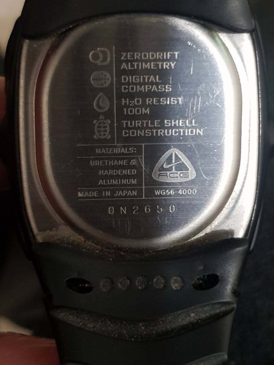 ساعه نايك ياباني باله نظافه ٨٠ بالميه السعر ٦٠ الف العنوان ابو غريب رقم بيه واتساب ***********
