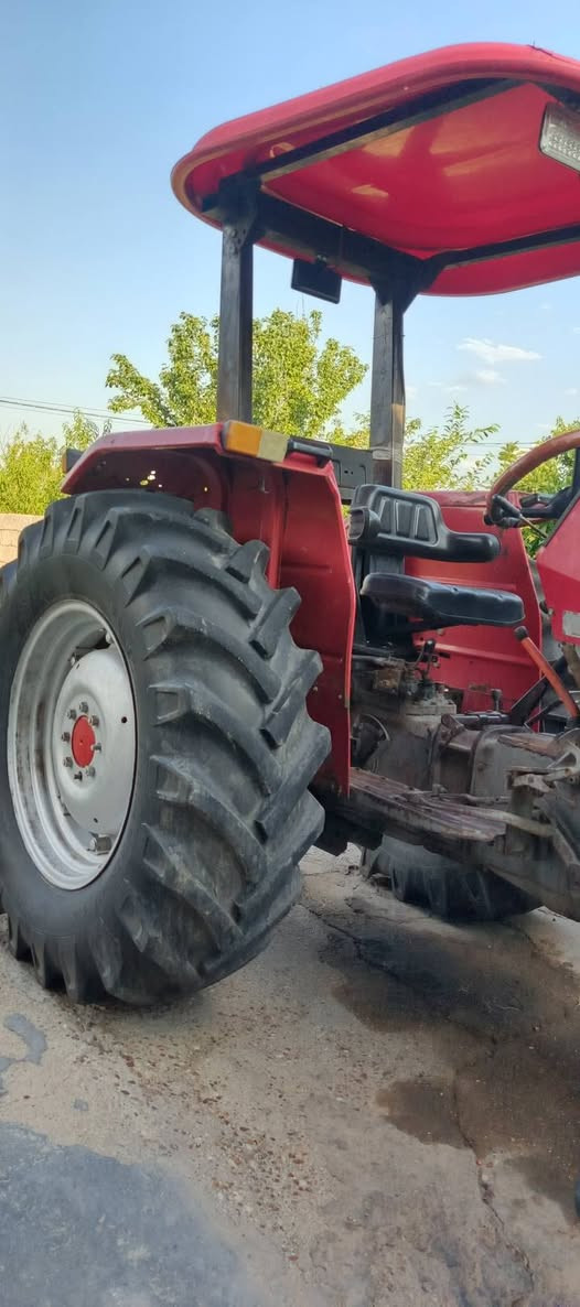 سلام عليكم تركتر فوركسن لبيع  انكليزي موديل 84حجم 275 رقم بغداد السنويه مالته محتركه من اخذته طلعتله واجهيه مال مرور كامله مختومه من المرور العام  صاحبه بغداد بس ما دورتله ابيع هيج عندي اسمه الكامل وهاي واني اتكفل كلشي دبل اكسل لا تبخير ولا تنقيص شغل وطلع    تركتر نضيف مال شغل 4سلندر  السعر 15مليون وبي مجال لشراي لتواصل رقمي وبي واتساب *********** رجاءآ المو شراي لا يعامل مستعجل علي
