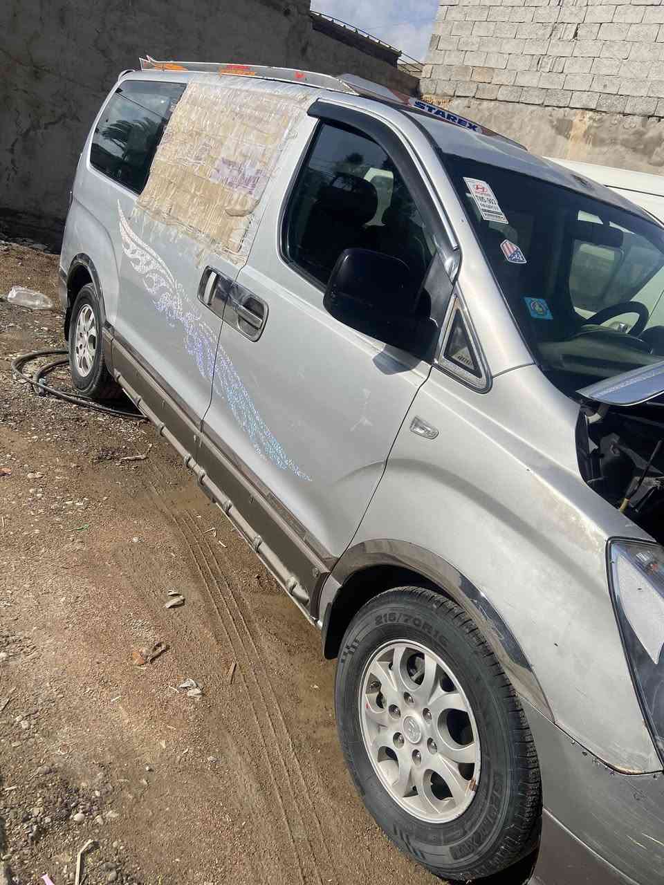 السلام عليكم
سياره ستاركس موديل ٢٠٠٩ كير عادي مسكر سبلاين مكينه خير من الله بيها صبغ بالجاملغ الأمامي رقمها بابل والسيارة ببغداد سعرها ١٣٠
الاستفسار على الرقم ***********
