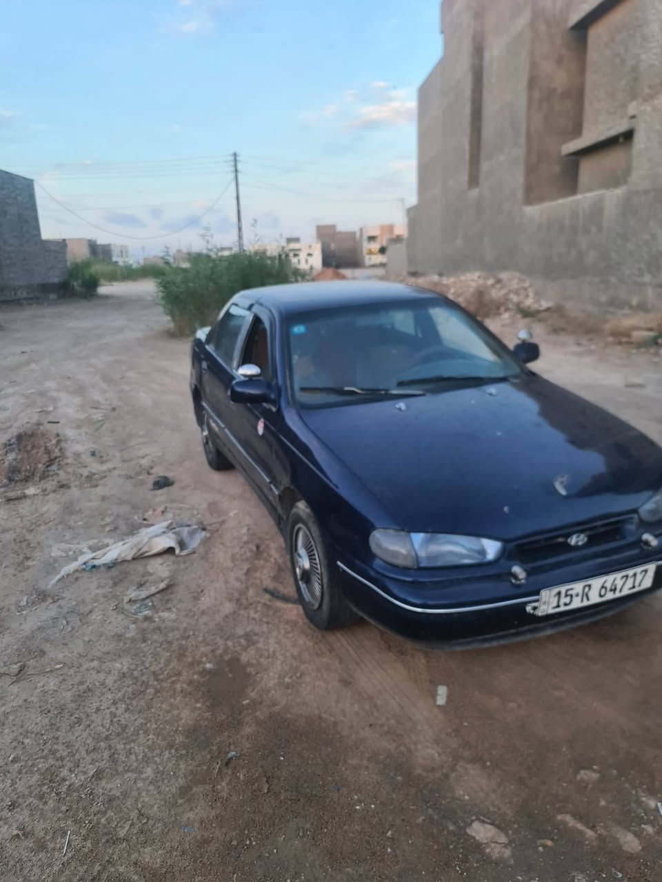 السلام عليكم
النترا دمعه 1994
محرك 1600 خير من الله 
تخم تاير
وصدر امامي وخلفي جديد

سعر ٢٨ وبيها مجال للطيبين 

هذا رقمي للاستفسار 

***********
