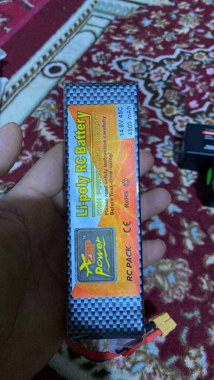 السلام عليكم 
متوفر بطاريات اشكال وانواع مثل ما موضح بالصور جديد غير مستعمل


**إذا كنت صاحب هذا الإعلان وتريد حذفه لأي سبب، رجاءا أرسل رسالة إلى الدعم الفني**
