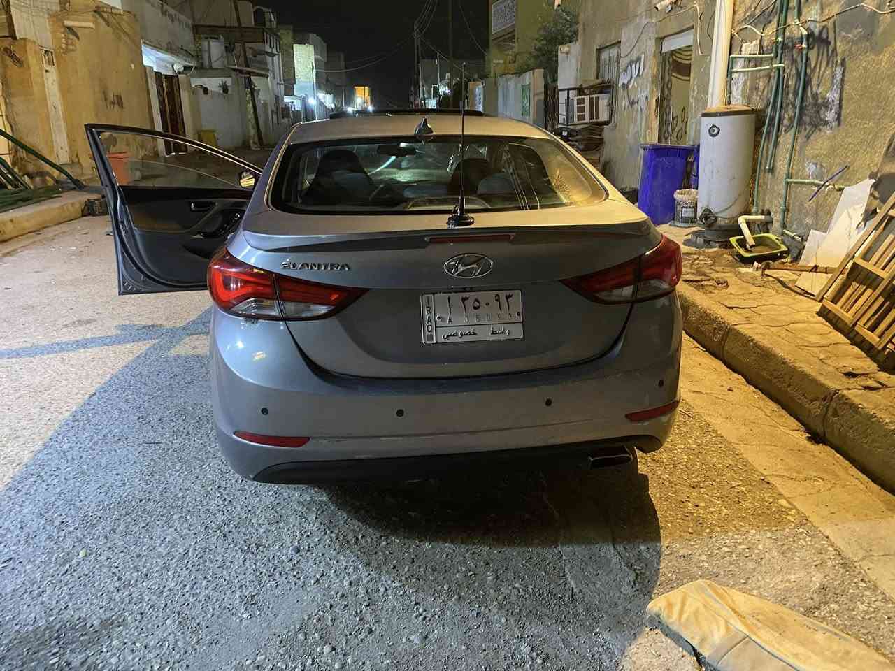 موديل 16
وارد امريكي 
فقط بنيد بدون صبغ السياره 
مكينه 2000جديد 
تبريد ويه السويج❄️❄️
بصمه
فتحه 
نضام ايكو 
حداديه وسط 
تاير اخو الجديد 
السعر بعد المداهر 105
كوت العزه القديمه 
***********
