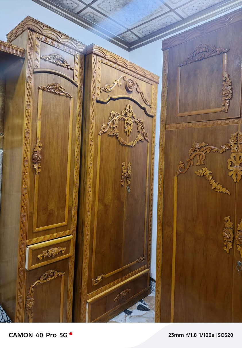 غرفت نوم للبيع المكان الموصل الايمن في رجم حديد  ‏‪***********‬‏ السعر مليون وربع
