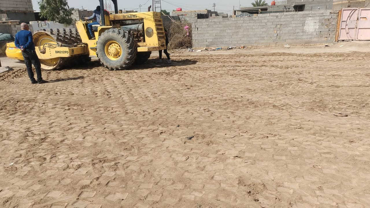 للبيع عرصه زراعي بالديوانيه منطقة ال حمد قرب مزار سيد هاشم ابو عرابيد خلف عمارات الزيتون لجوه المساحة 200متر متفونه ومحدوله كبل تبني قريبه عله الشارع السعر 15 وبيه مجال الاتصال ***********
